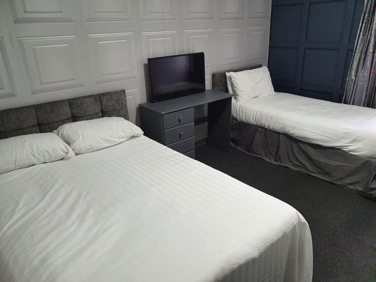 Balkan Hotel Blackpool Esterno foto