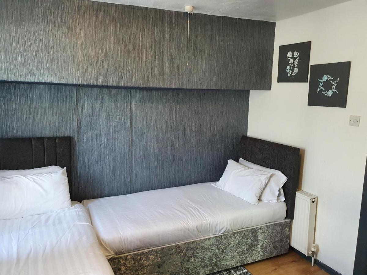 Balkan Hotel Blackpool Esterno foto